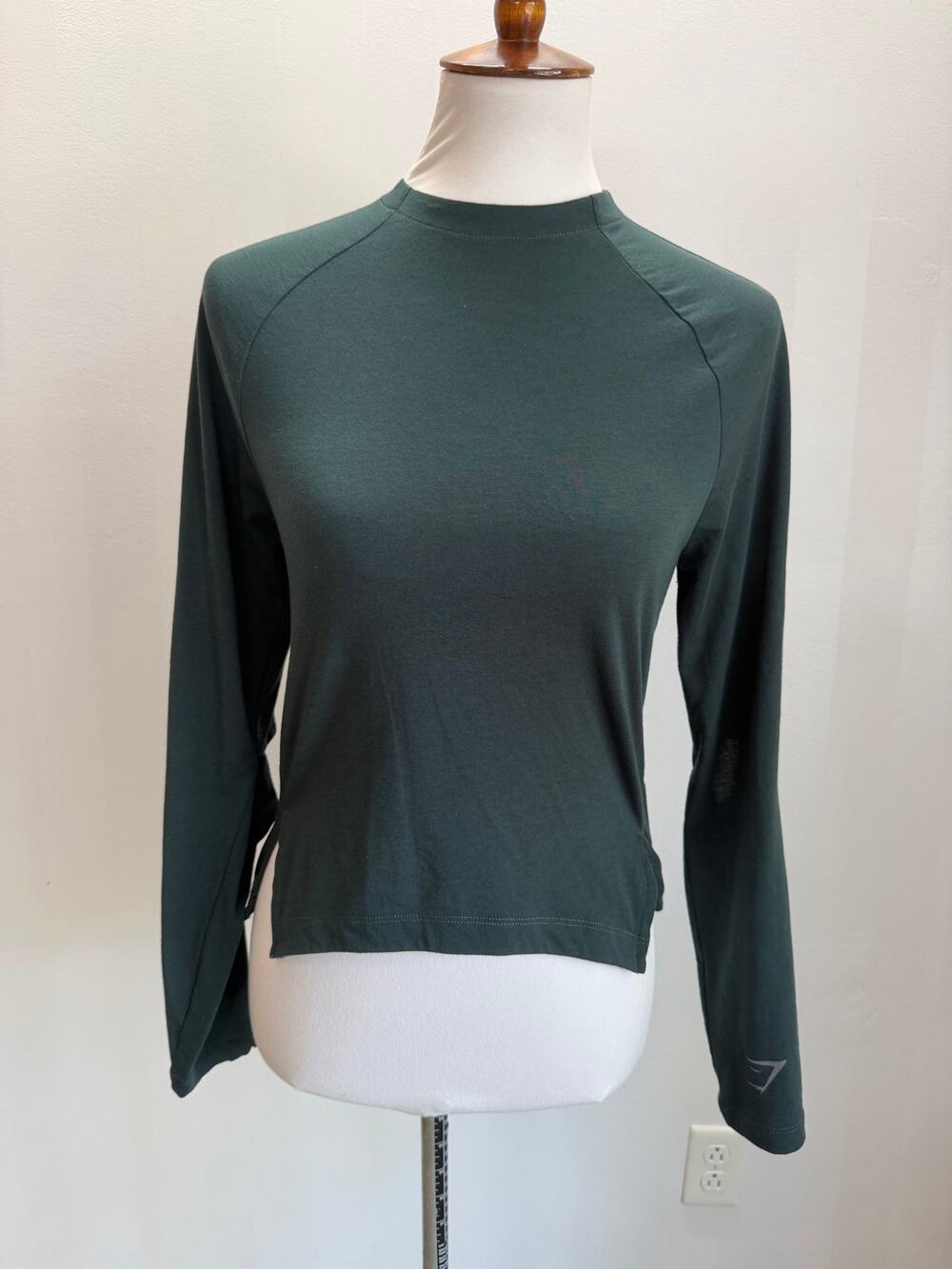 Gymshark Dark Green Long Sleeve Athletic Top Open Elbow Cutouts Sz S